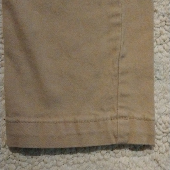 Size 6 khakis like new🩵 - Picture 2 of 9
